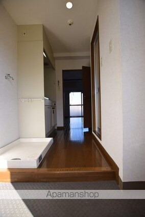 フォレスタはちまん[1K/25m2]の玄関