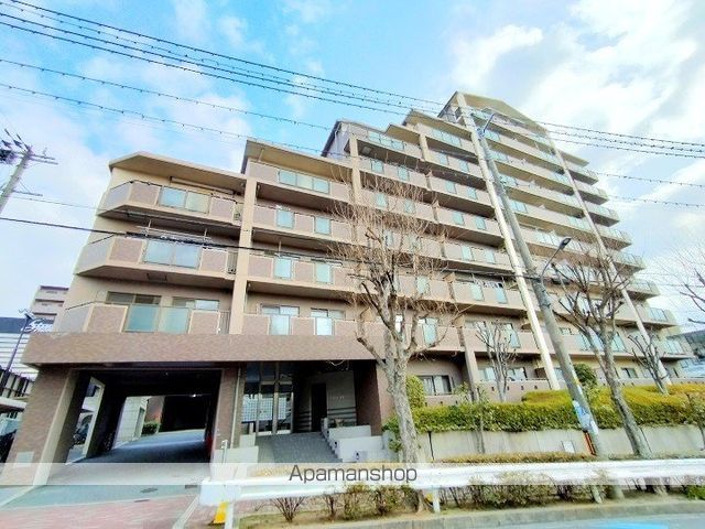 RONA HYATTの外観写真