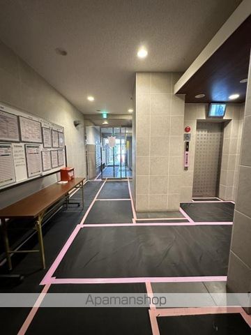 RESIUR−HUMEDAEASTの内装写真