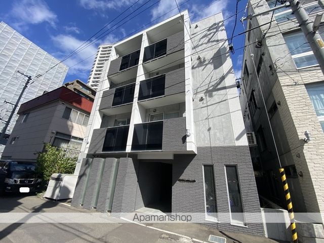 ブランシャールチェレステ鳥居前の外観写真