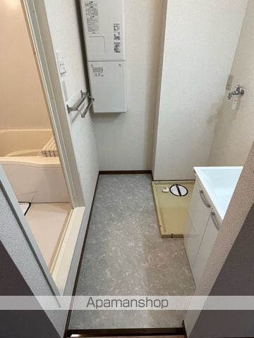 ウエスト・パディの内装写真