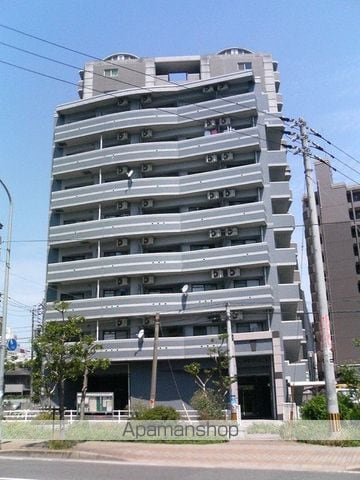 エルパルケ平尾の玄関写真