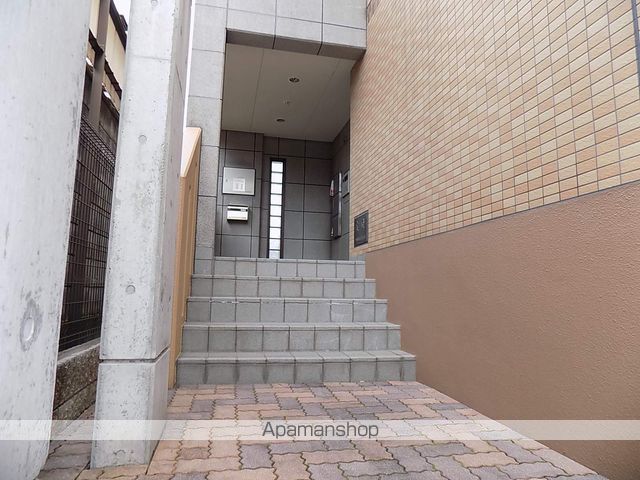 ラフィネコウテンの玄関写真