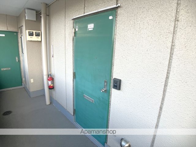田中マンションの玄関写真