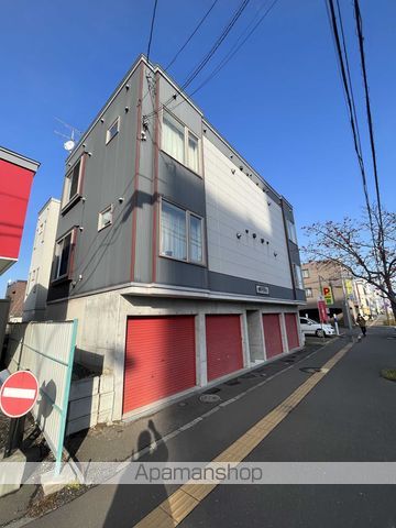 プレシャス15番館の外観写真