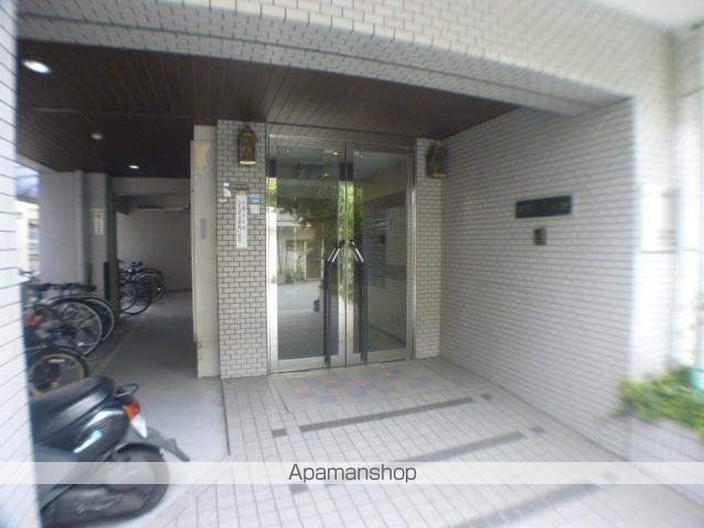 エクシード浜口九条の玄関写真
