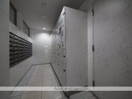 東京都港区芝５丁目[1K/21.94m2]の共用部3