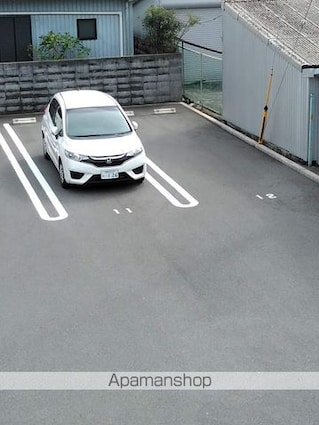 和歌山県和歌山市西浜１丁目[1LDK/47.53m2]の駐車場2