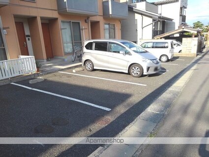 グリーンコート箱清水[2LDK/83.5m2]の共用部1