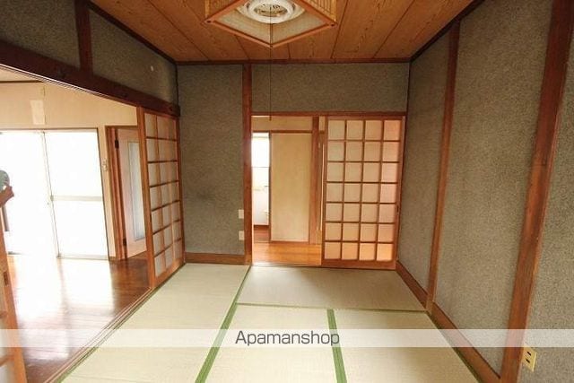 呉線 呉ポートピア駅 徒歩7分 2階建 築55年の内装写真