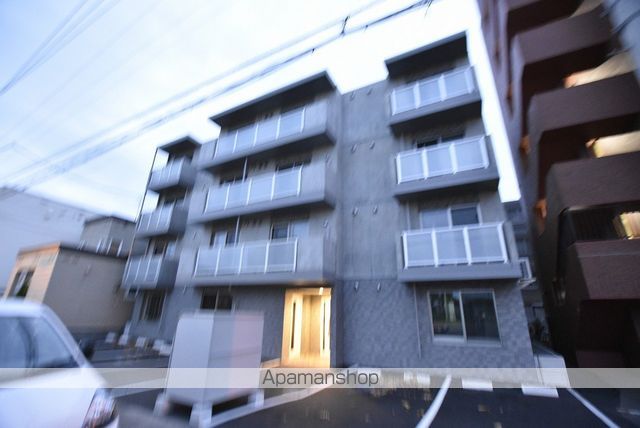 LAPLACE EASTの外観写真