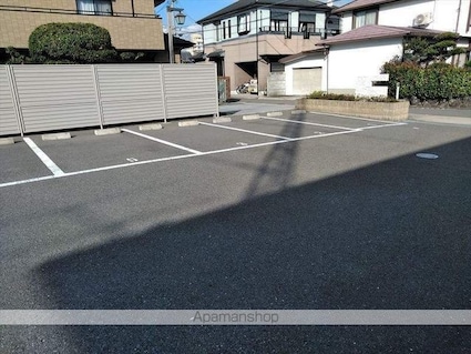 アジャートくろだ[1R/32.16m2]の駐車場