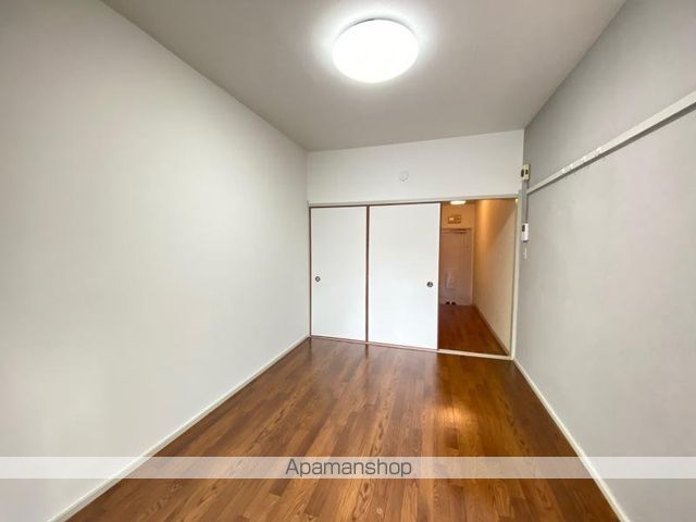 盛マンションの内装写真