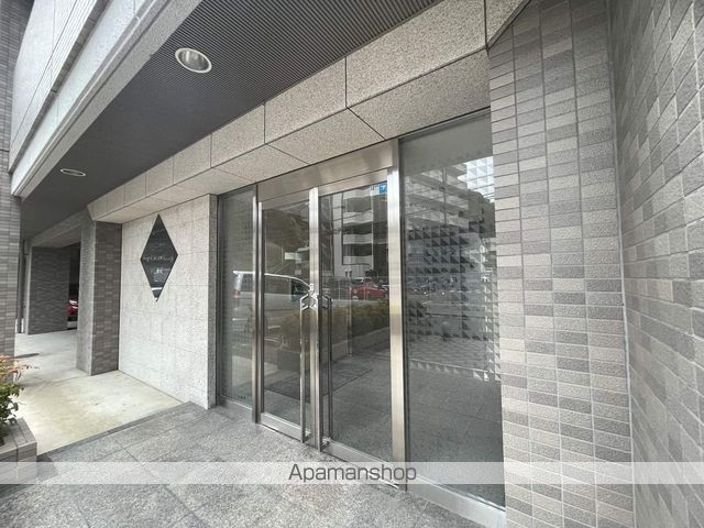 アベニュー牛田新町の玄関写真
