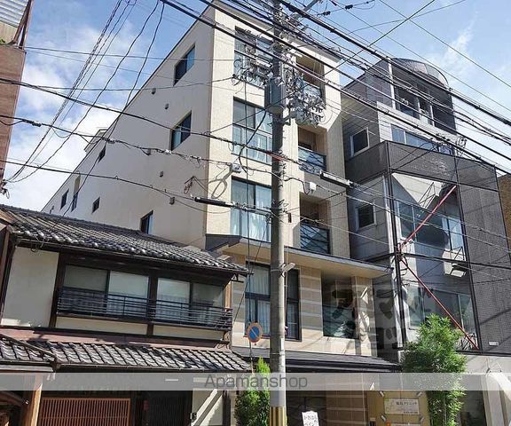 LUXESTAGE御所南の外観写真