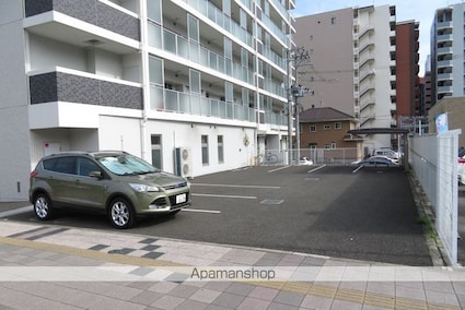 １０８二十人町[1LDK/43.47m2]の駐車場2