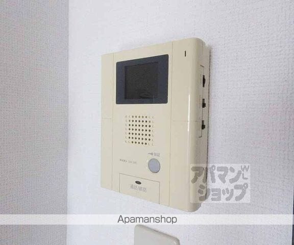 RーII コートの内装写真