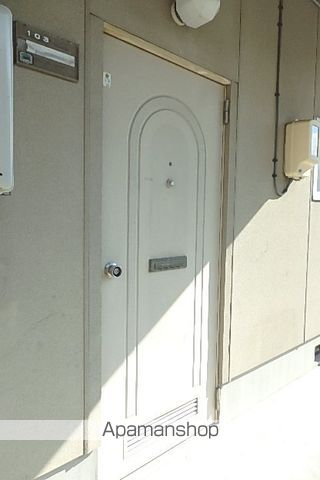 プルミエールN&Nの玄関写真