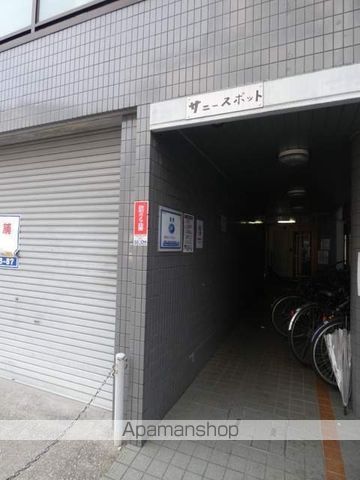 サニースポットの玄関写真