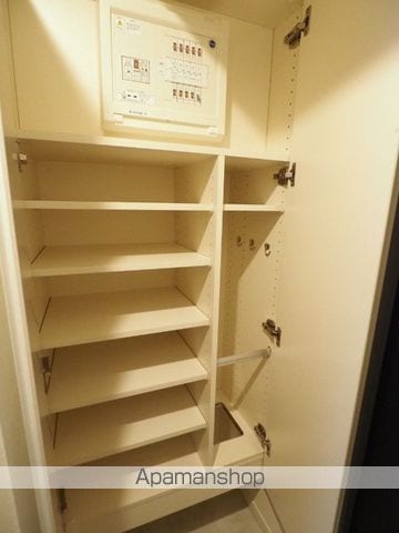 ドゥーエ三ノ輪Iの内装写真