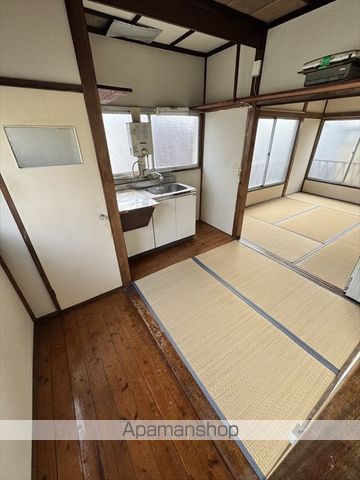 小島アパートの内装写真