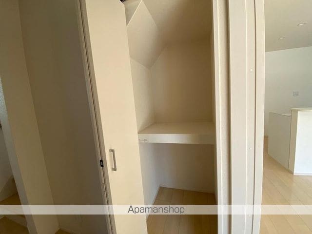 伏石町874ー10戸建の内装写真