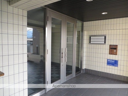 エステートヨーコー[1K/28m2]のエントランス