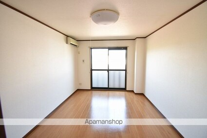 ドミール[1K/26.77m2]のリビング・居間