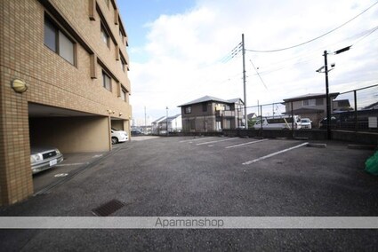 東京都八王子市狭間町[3LDK/64.8m2]の駐車場