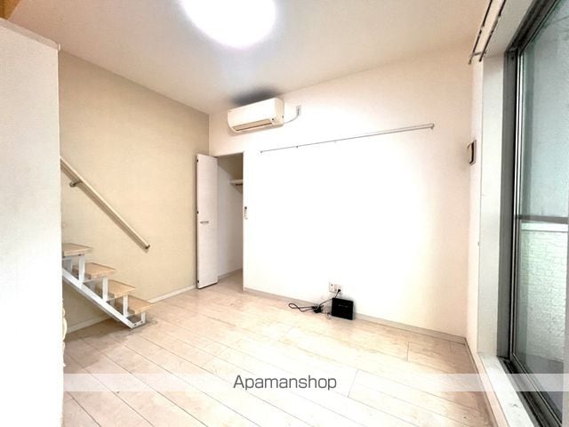 PLAISIRの内装写真