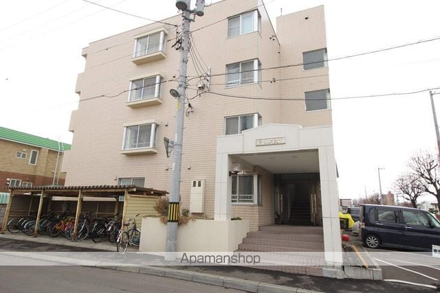 ドミール赤坂の外観写真