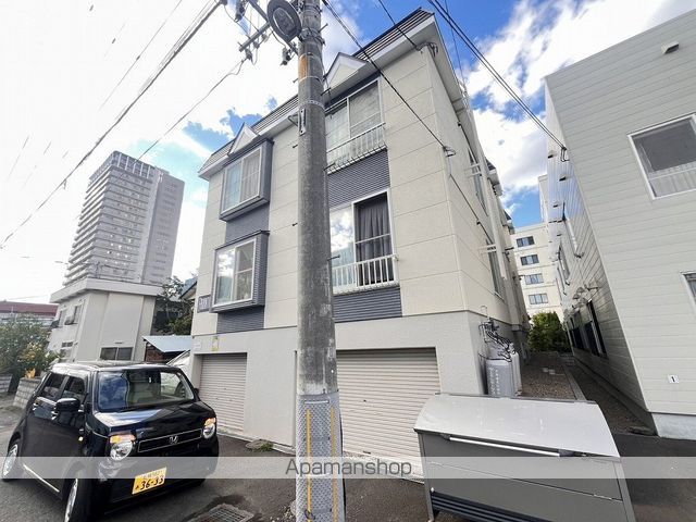 フロンティアの外観写真