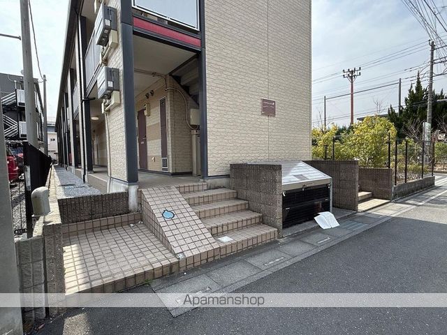 レオパレスタウンコートIIの玄関写真