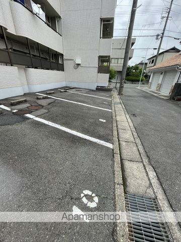 プロクシィスクエア香坂の玄関写真
