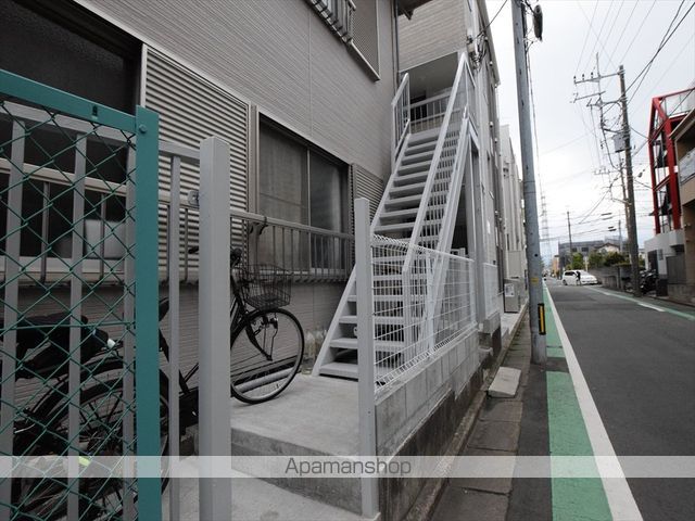 松山コーポの玄関写真