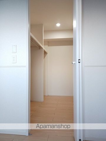 アンジェニュ・シャトンの内装写真