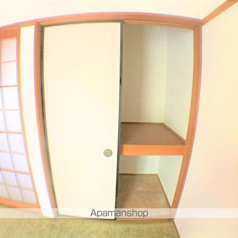 ハイネスグリーン貴生川の内装写真