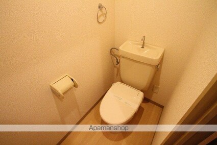 しゃんぐりらひる[2LDK/57m2]のトイレ