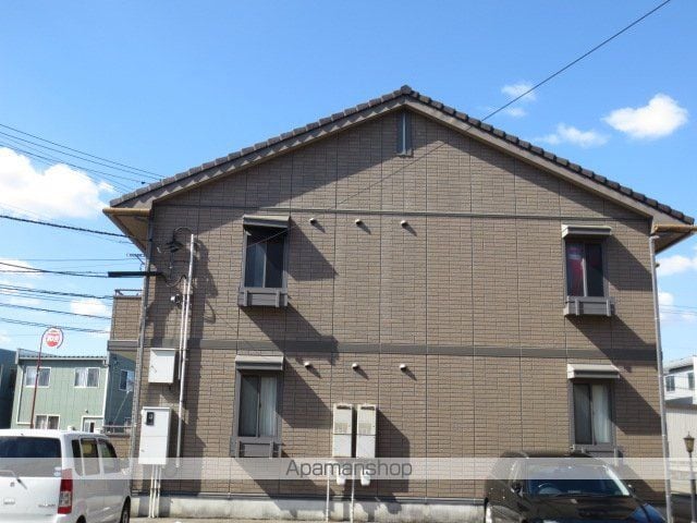 グロリア B棟の外観写真