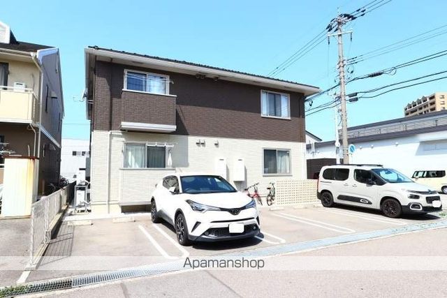 カルミヤ駅西の外観写真
