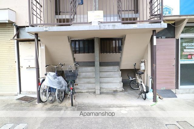 ユーエスハイツの玄関写真