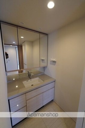 東京都新宿区四谷４丁目[3LDK/74.92m2]の洗面所