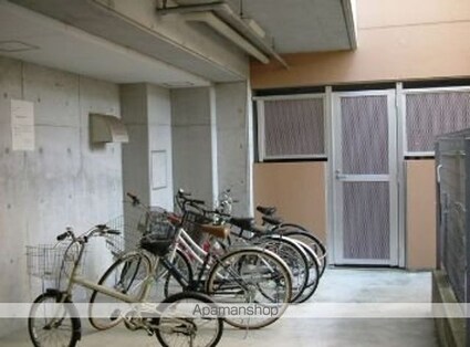 ボヌール三軒茶屋[1DK/34.5m2]の外観5