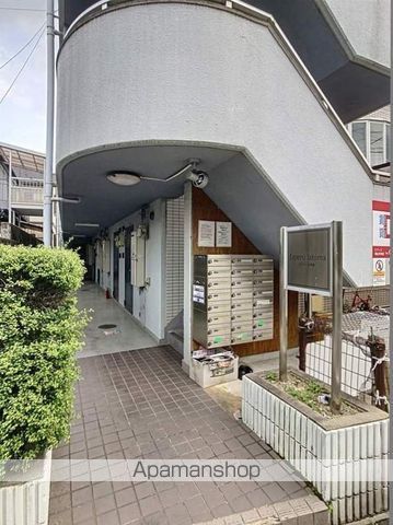 エスペーロ伊島の玄関写真