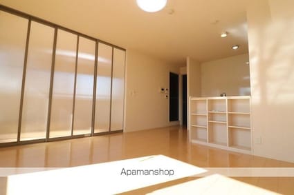 Ｋ’ｓ　Ｎｏｂｌｅ[2LDK/58.32m2]のリビング・居間