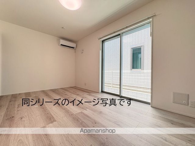 グランコート高尾町IIIの内装写真