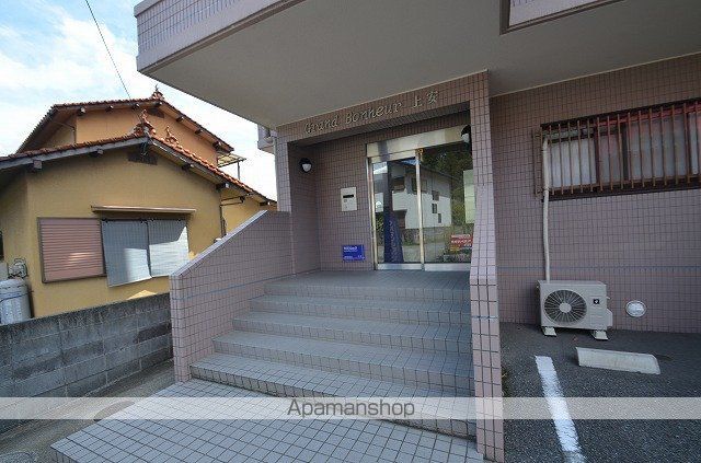 グランボヌール上安の外観写真