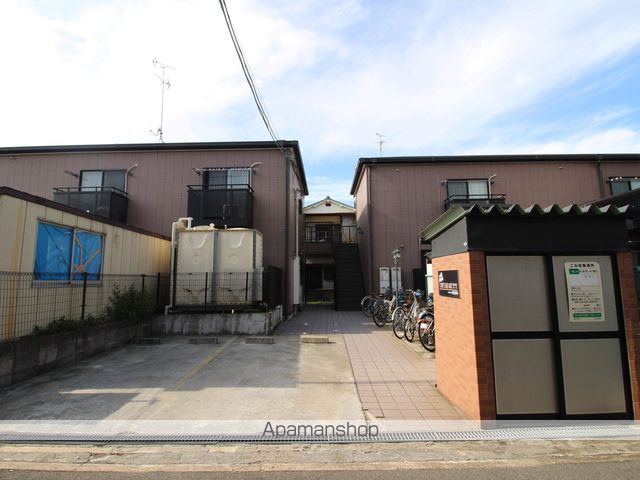 コムズスクエア西禁野の玄関写真