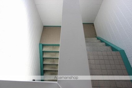 ロイヤルクレインハイツ[3DK/51.34m2]の共用部3