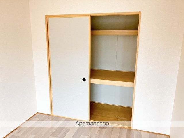 フォブール十三軒屋の内装写真